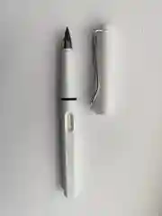 Белый вечный простой карандаш с ластиком