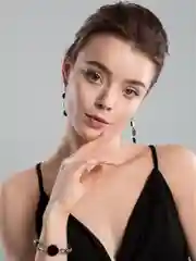 Асимметричные серьги с агатом