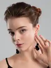 Длинные серьги с агатом ониксом