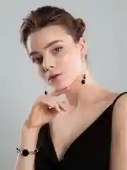 Серьги с ониксом