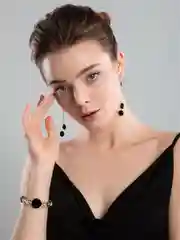 Серьги с ониксом