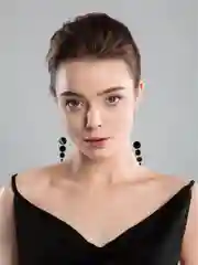 Длинные серьги асимметричные с черным ониксом агатом