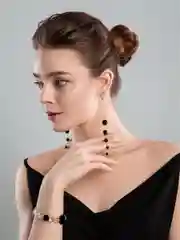 Длинные асимметричные серьги с агатом