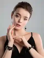 Асимметричные серьги геометрические с агатом