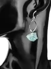 Длинные серьги с кварцем