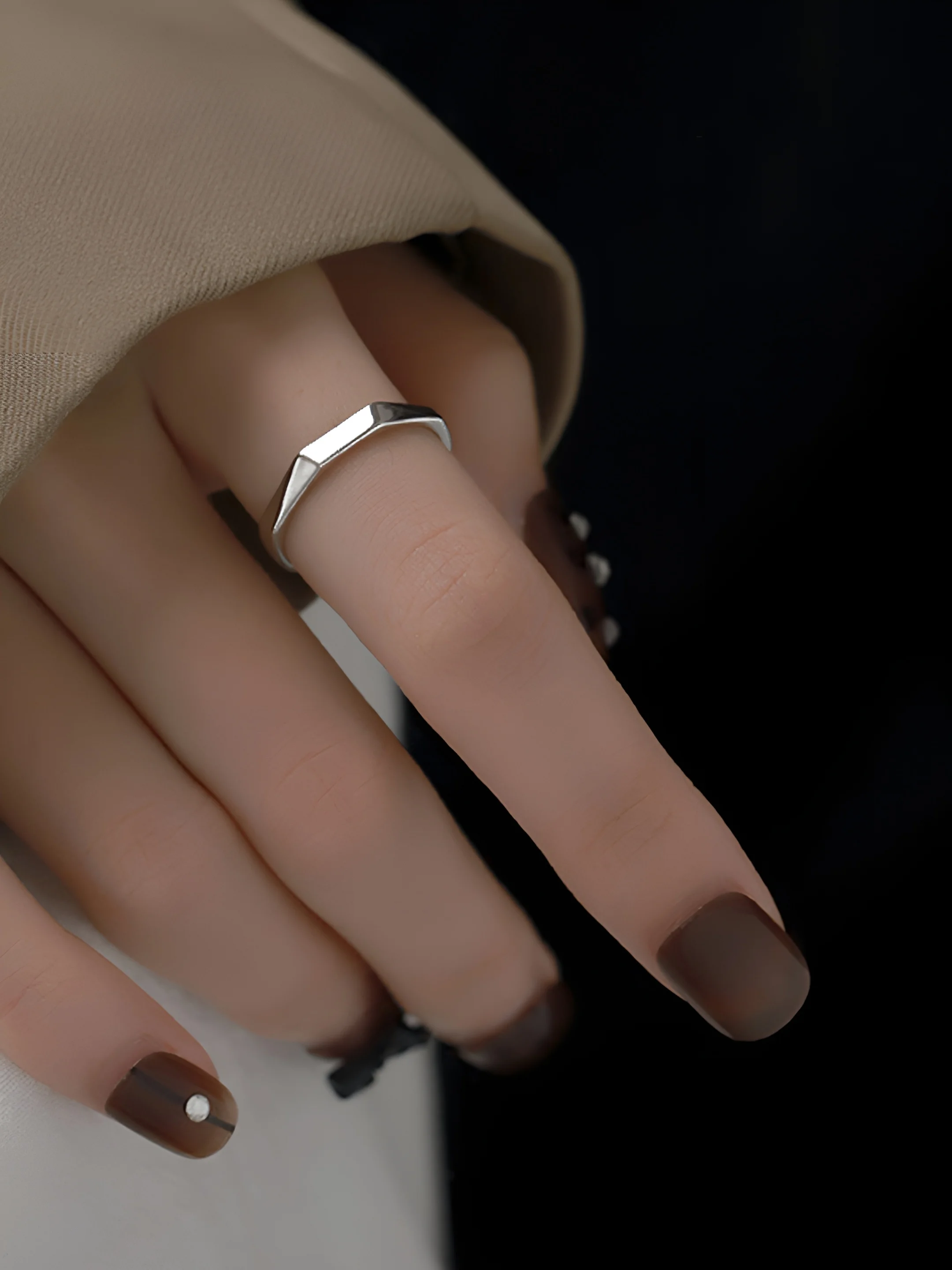 Серебряный кольцо женское посеребренное