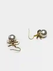 Серьги петля из кристаллов и жемчужина