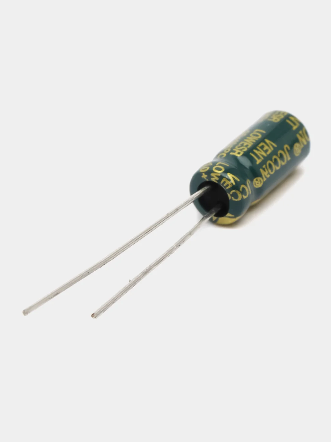 22мкФ 50в Конденсатор электролитический 22UF 50V 105C 5х11мм