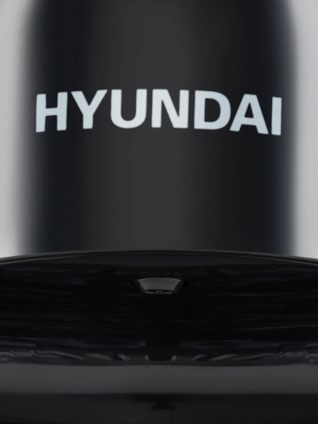 Капсульная кофемашина Hyundai HEM-2121, 1400 Вт, черная
