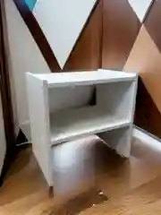 Тумбочка прикроватная