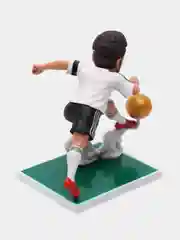 Разноцветный фигурка: Messi 18см.