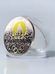 Памятная сувенирная монета на Новый год 25 рублей "Олимпийские игры 2024 в Париже" - лого