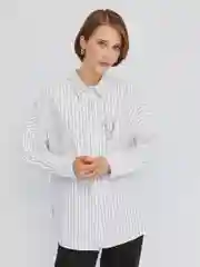 Женская рубашка оверсайз с брошью