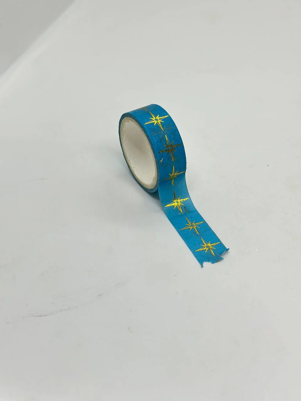 Голубой скотч декоративный, для скрапбукинга, 1штук в наборе,бумажный.Ширина 1.5 см длина 5 метров