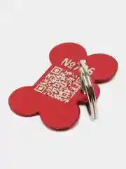 Алый адресник с qr кодом для защиты от пропажи питомца