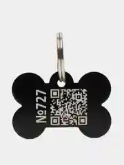 Черный адресник с qr кодом для защиты от пропажи питомца