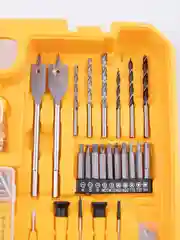 Черный дрель-шуруповерт аккумуляторный DeWalt, 21V / 48V с набором инструментов