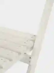 Белый складной стул деревянный