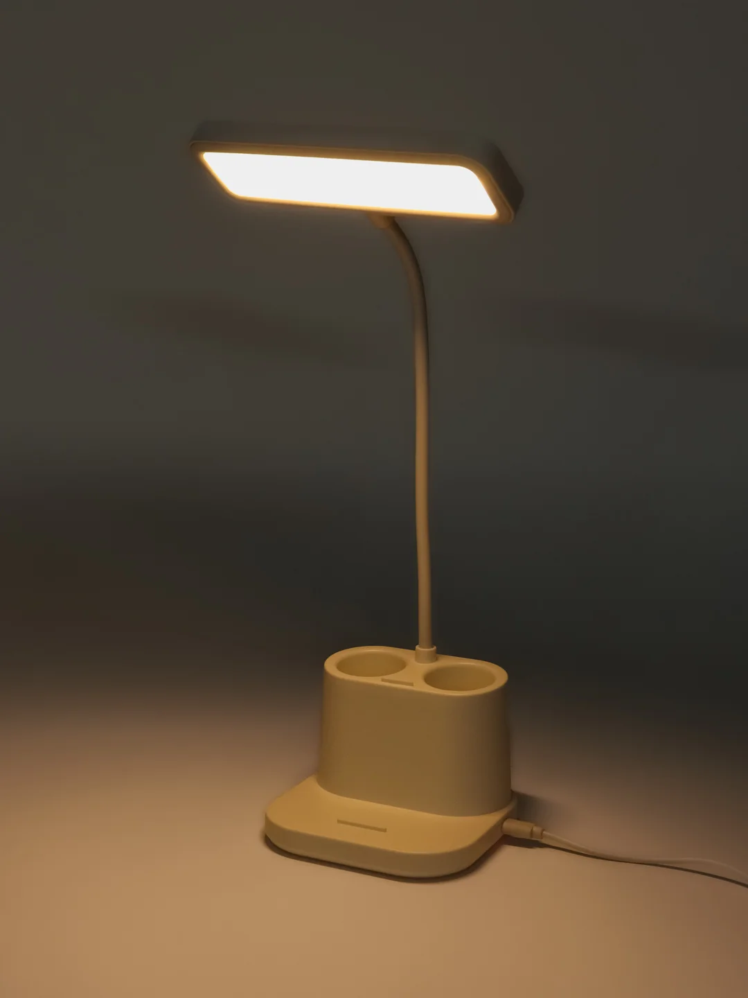 LED лампа настольная светодиодная, светильник на гибкой ножке, 3 режима яркости