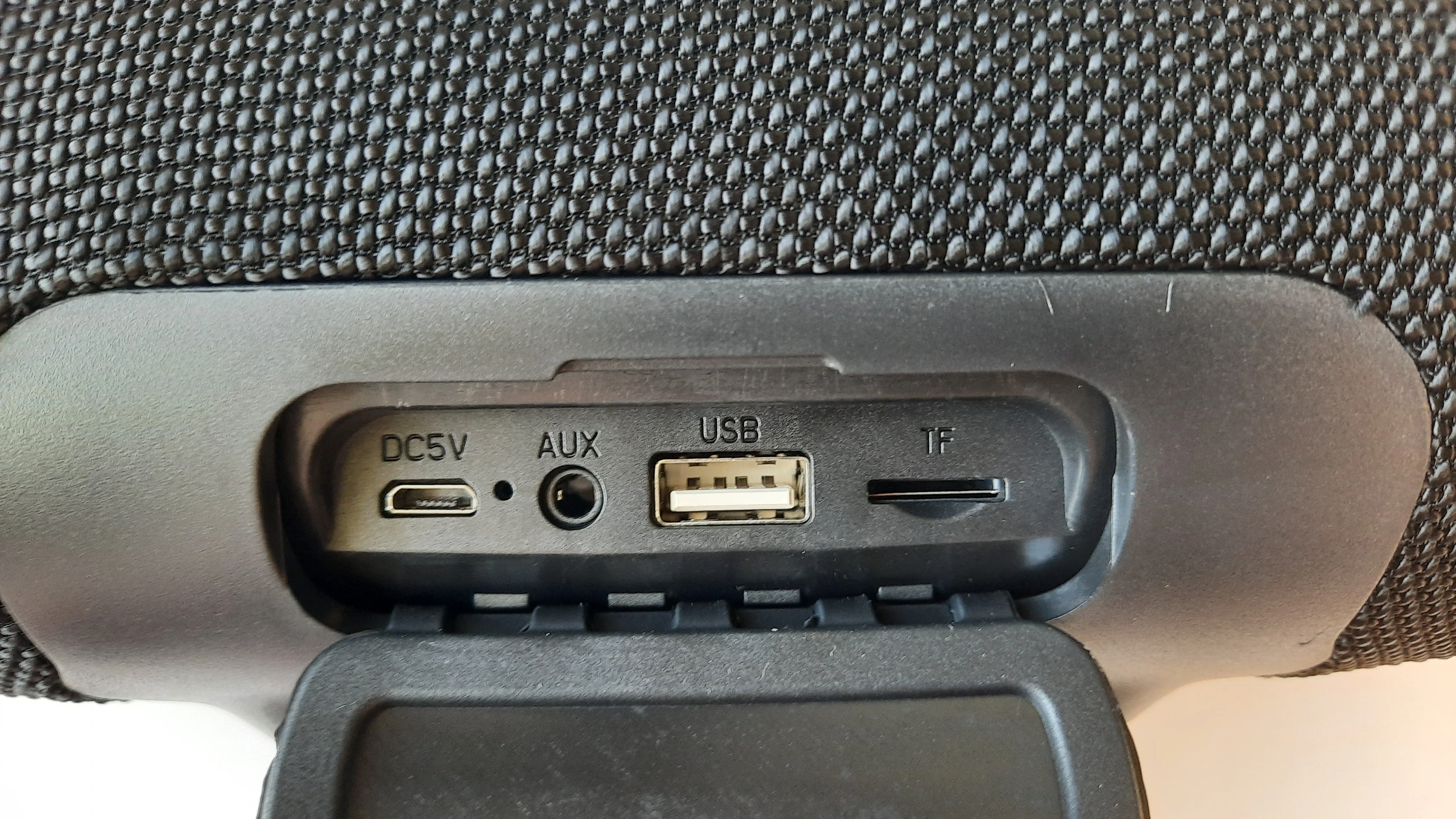 Портативная Bluetooth колонка блутуз Charge4 40w