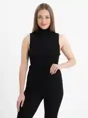 Черный костюм спортивный: топ и лосины