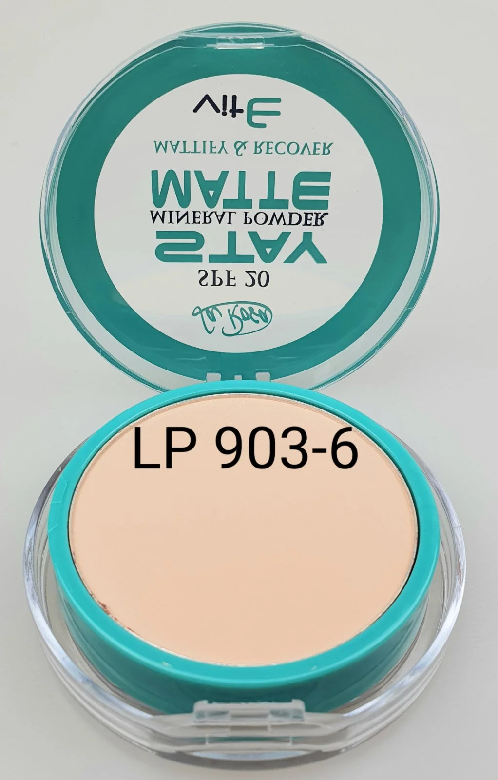 Кремовый минеральная компактная пудра STAY MATTE SPF 20