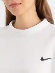 Белый женский спортивный костюм