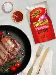 Кетчуп томатный PIKADOR С чесноком, 300г