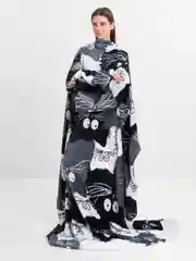 Белый плед с рукавами женский Totmart плюшевый 150*200 см мягкий пушистый плед-одеяло