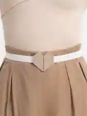 Белый женский эластичный тонкий пояс с пряжкой "Сердце"