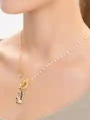 Колье из жемчуга с подвесками