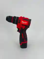 Красный бесщеточный ударный дрель-шуруповерт Milwaukee, 18V/36V