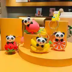 Брелок для ключей Kawaii панда на клубнике