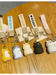 Брелок для ключей Meow кремовый