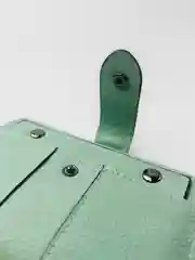 Зеленый кошелек женский со съемным картхолдером, экокожа