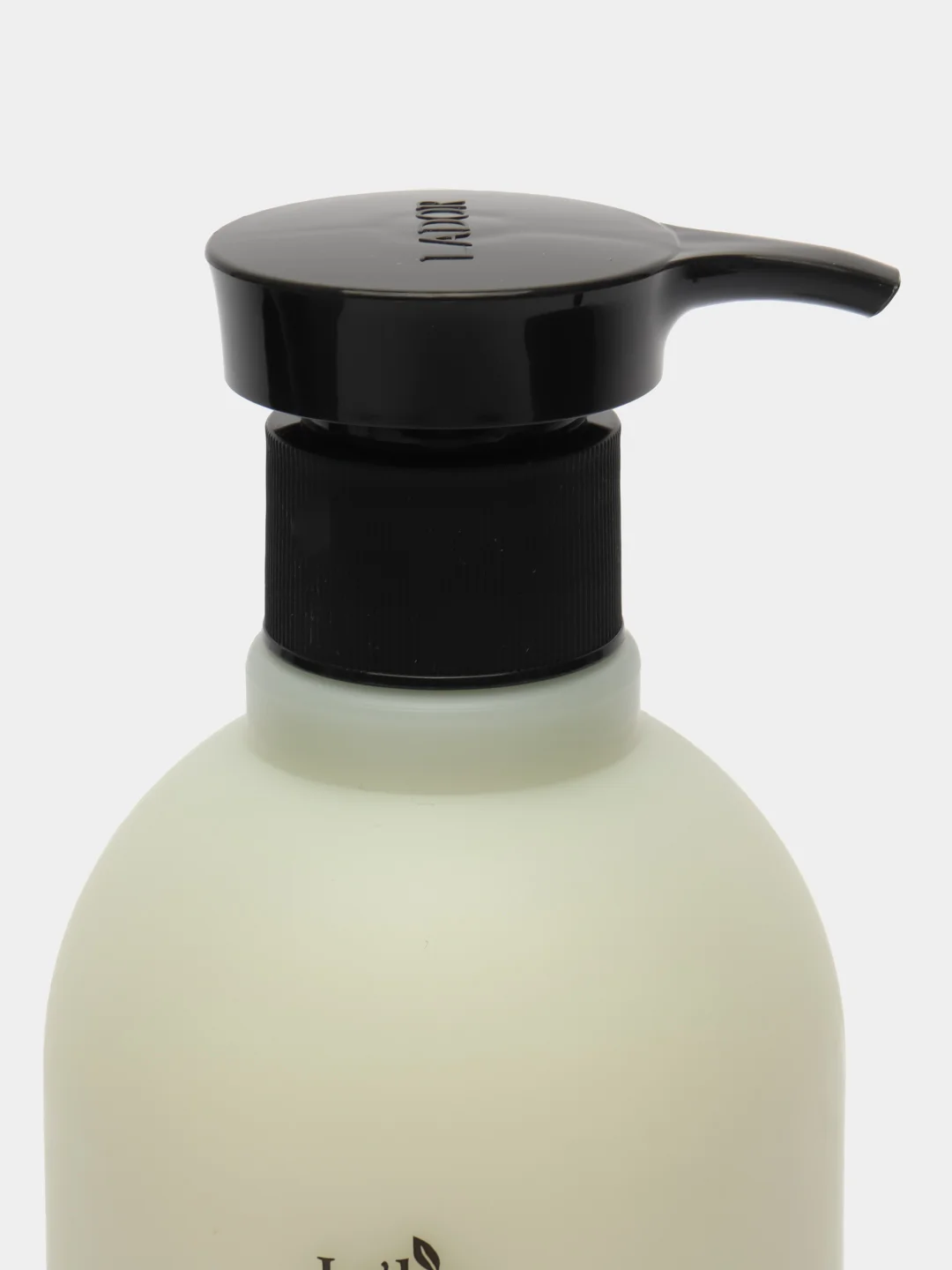 LADOR Шампунь для волос успокаивающий бессиликоновый Newplex Balancing Shampoo, 530ml