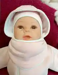 Молочный утепленный комплект шапка со снудом для новорожденного малыша