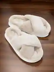 Молочный тапочки домашние, на мягкой подошве, подарок девушке подарок на новый год