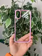 Розовый прозрачный чехол для Apple iPhone 16 / Айфон 16 с силиконовым кантом Crystal Case
