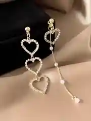 Золотой серьги "Сердечки" ассиметричные
