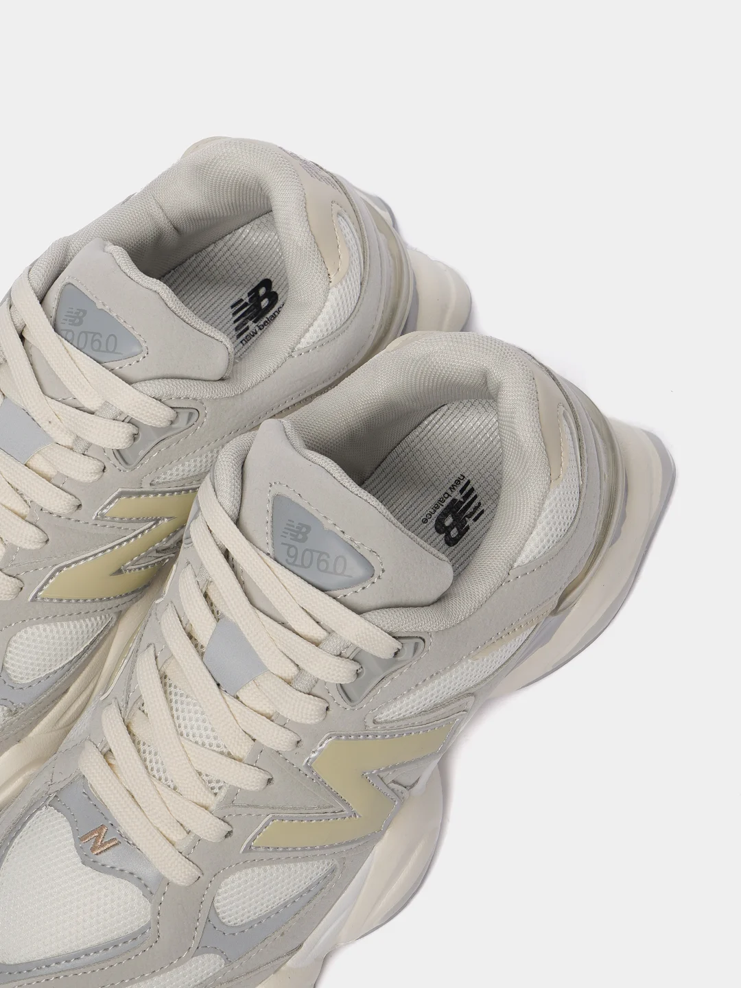 Серый меланж мужские кроссовки с логотипом New Balance 9060