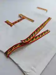 Белый чехол для бутылки "Плащ военный" и "Рубашка"