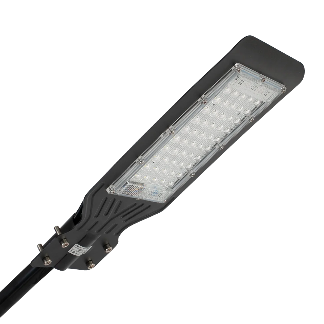 Черный светодиодный уличный консольный светильник GLANZEN 30 Вт IP65 RPD-6500-30-k