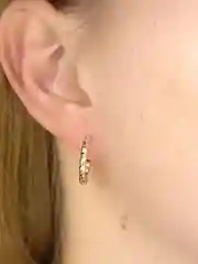 Золотой серьги гвоздики кольца фактурные