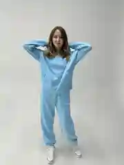 Голубой женский спортивный костюм