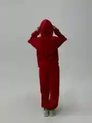 Красный женский спортивный костюм