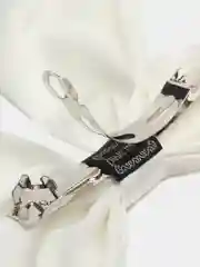 Белый белый атласный бант заколка, белый бантик в школу