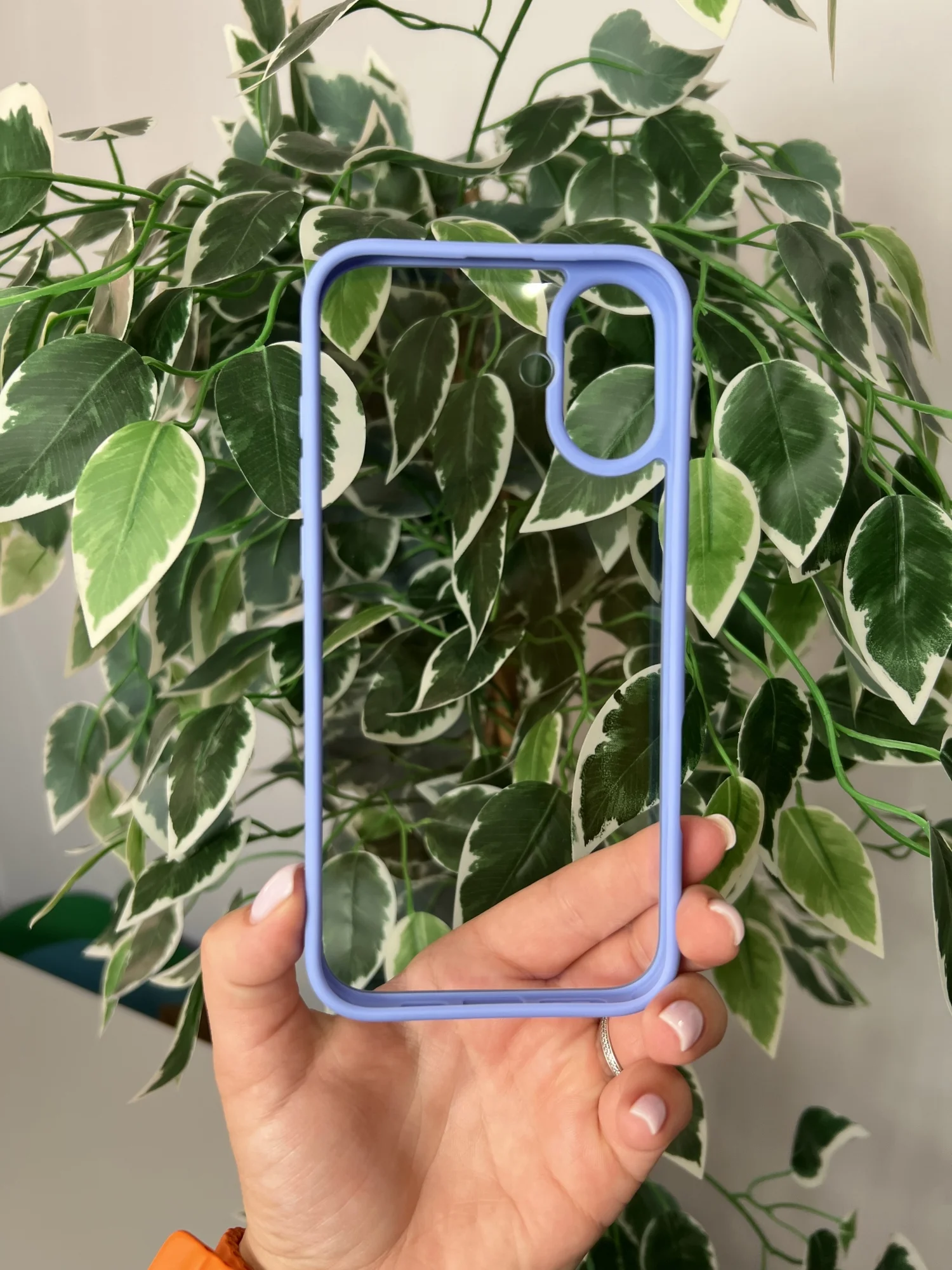 Синий прозрачный чехол для Apple iPhone 16 / Айфон 16 с силиконовым кантом Crystal Case