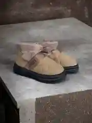 Угги для мальчика и девочки