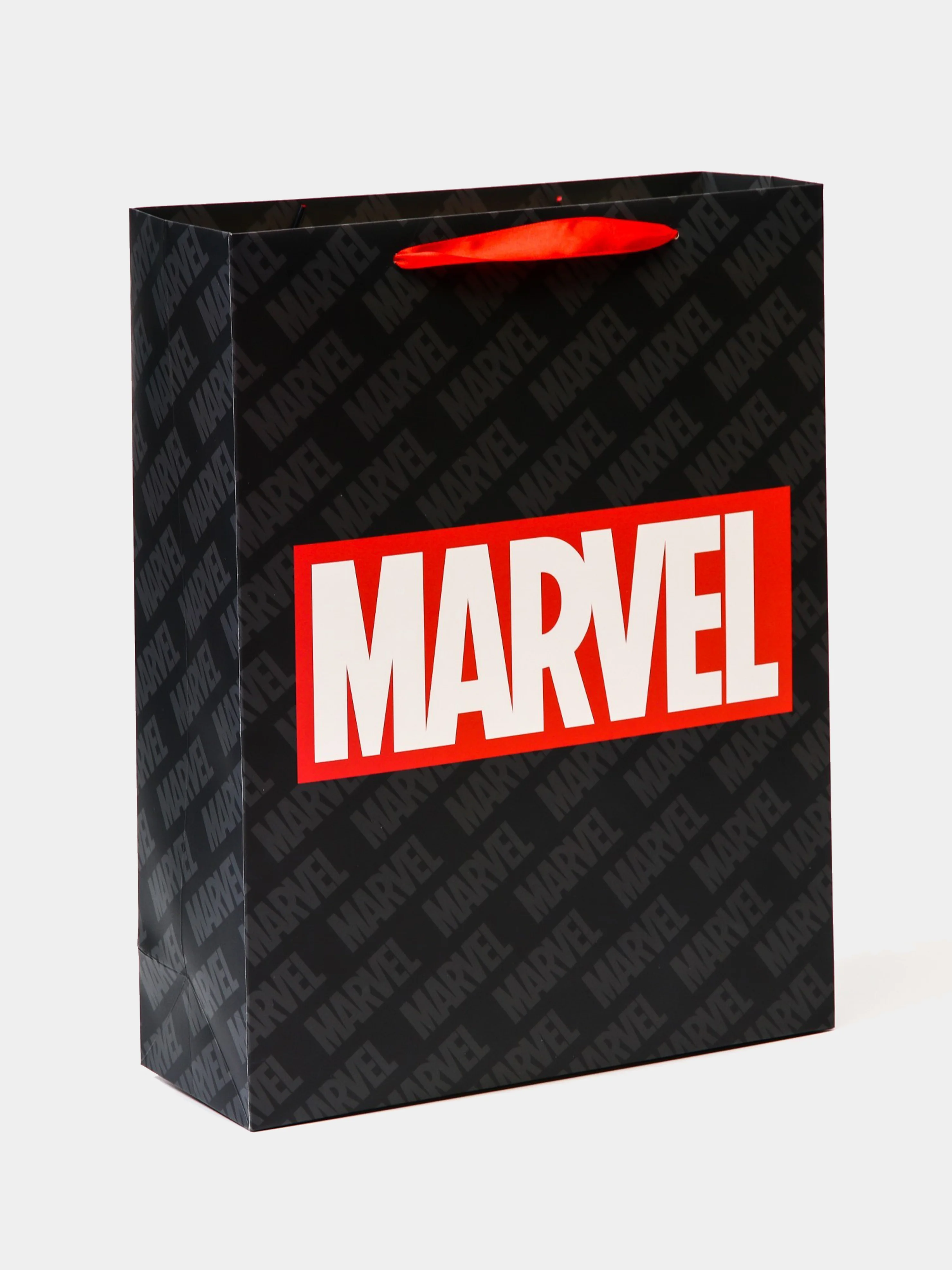 Красный пакет подарочный "Marvel"